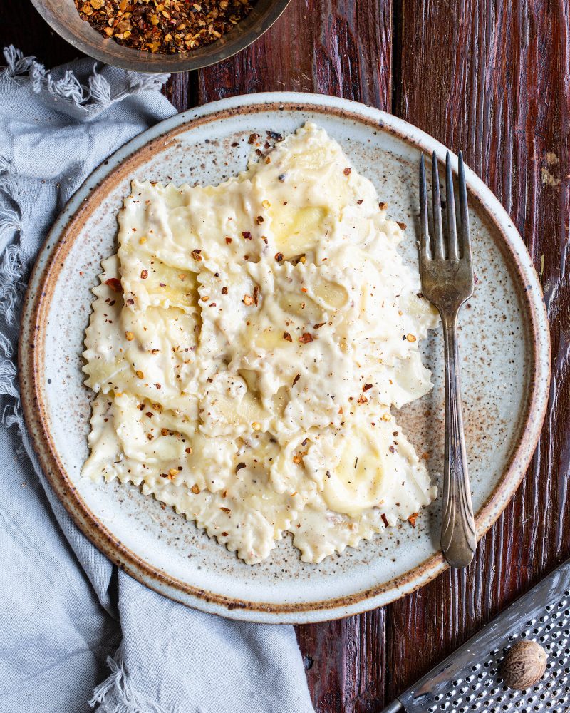 Lemon Pepper Ravioli With Garlic Cream Sauce Recipes Eitan Bernath